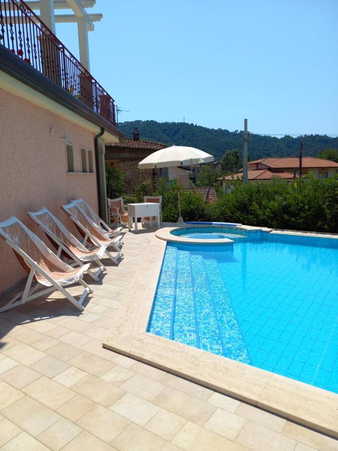Villa Ester Camaiore Exterior photo